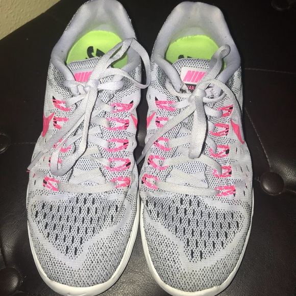 Nike - Picture 2 of 6